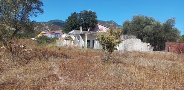 Santadi – Terreni Edificabili e Fabbricato Località Barrancu Mannu